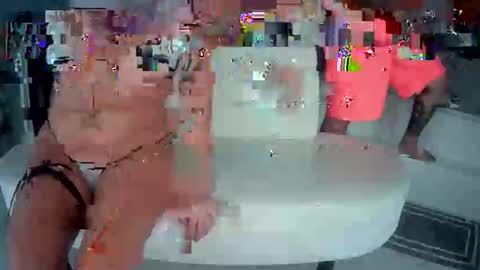 Snapshot of throatgoatidagaf chatting on 11-23-25, 03:06 Ida online show from 11-23-25, 03:06