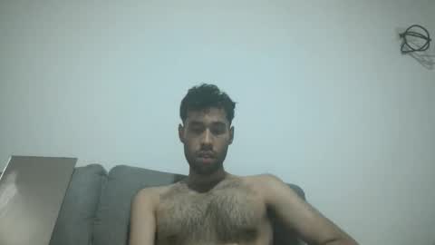 Snapshot of throwawayyourgun chatting on 11-12-25, 06:30 Luka online show from 11-12-25, 06:30