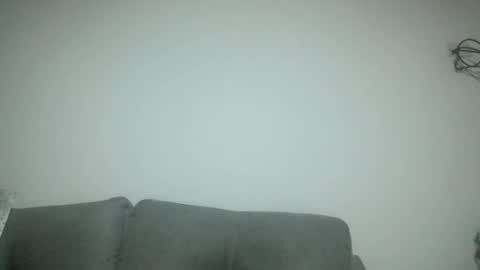 Snapshot of throwawayyourgun chatting on 11-25-25, 10:43 Luka online show from 11-25-25, 10:43