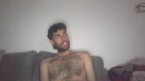 Snapshot of throwawayyourgun chatting on 11-27-25, 09:06 Luka online show from 11-27-25, 09:06