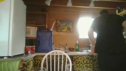 Snapshot of thunderjacker chatting on 09-23-25, 03:09 The Pen is Mightier than Sword online show from 09-23-25, 03:09