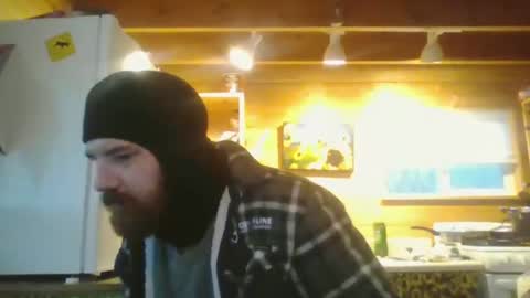 Snapshot of thunderjacker chatting on 09-24-25, 03:32 The Pen is Mightier than Sword online show from 09-24-25, 03:32