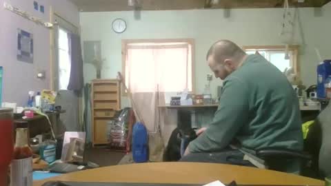 Snapshot of thunderjacker chatting on 03-18-26, 02:04 The Pen is Mightier than Sword online show from 03-18-26, 02:04