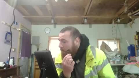 Snapshot of thunderjacker chatting on 04-04-26, 07:44 The Pen is Mightier than Sword online show from 04-04-26, 07:44