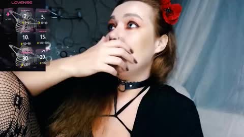 Snapshot of tia_meow chatting on 10-30-25, 08:09 tiameow online show from 10-30-25, 08:09