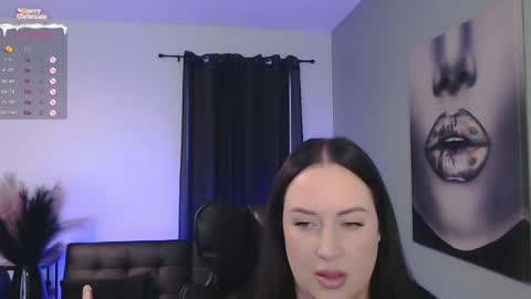 Tia Bella online show from 12-26-24, 09:58