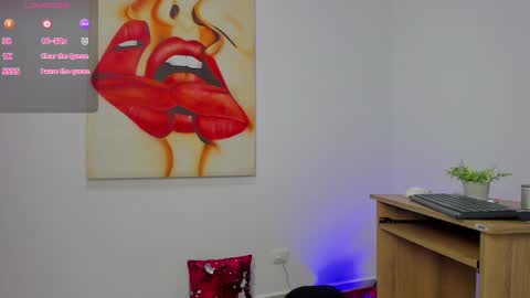 Snapshot of tiago_hannah chatting on 12-14-24, 10:13 carolina online show from 12-14-24, 10:13