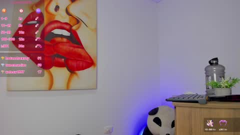 Snapshot of tiago_hannah chatting on 01-03-25, 12:08 carolina online show from 01-03-25, 12:08