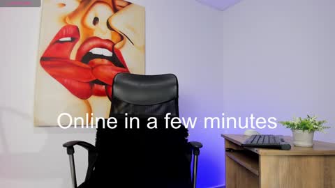 Snapshot of tiago_hannah chatting on 02-04-25, 12:00 carolina online show from 02-04-25, 12:00