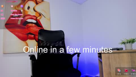 Snapshot of tiago_hannah chatting on 02-14-25, 09:45 carolina online show from 02-14-25, 09:45