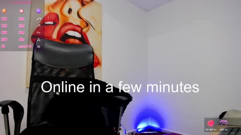 Snapshot of tiago_hannah chatting on 02-19-25, 10:09 carolina online show from 02-19-25, 10:09