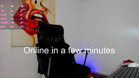 Snapshot of tiago_hannah chatting on 02-24-25, 09:10 carolina online show from 02-24-25, 09:10