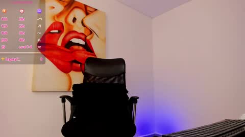 Snapshot of tiago_hannah chatting on 03-07-25, 08:22 carolina online show from 03-07-25, 08:22