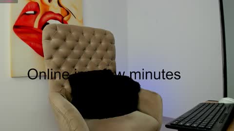 Snapshot of tiago_hannah chatting on 10-03-25, 02:03 carolina online show from 10-03-25, 02:03