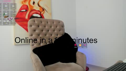 Snapshot of tiago_hannah chatting on 10-09-25, 12:03 carolina online show from 10-09-25, 12:03