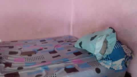 Snapshot of tianiiss_sweet chatting on 09-17-25, 05:25 Tiana online show from 09-17-25, 05:25