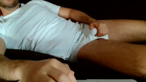 Snapshot of tiburonbeach39 chatting on 12-03-24, 12:27 Tiburonbeach online show from 12-03-24, 12:27