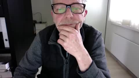 tiburzio online show from 02-11-25, 12:16