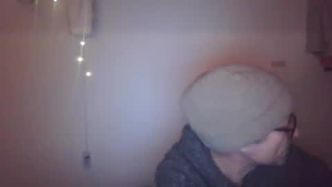 tiddles12345 online show from 12-17-25, 12:16