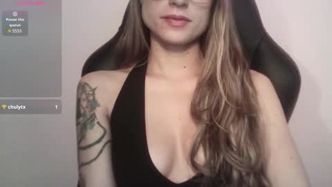 Snapshot of tifanny_a chatting on 11-12-25, 09:25 Tifanny online show from 11-12-25, 09:25