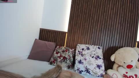 tifanny_doll01 online show from 11-10-25, 02:27