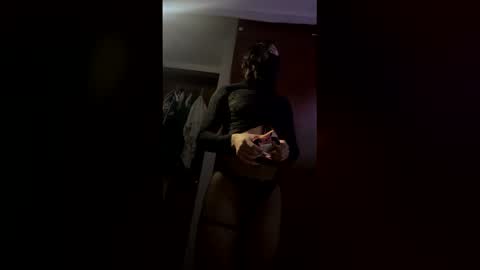 tifanyfem online show from 12-22-25, 07:38