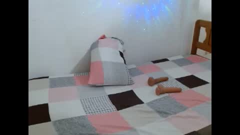 tifanyxesi online show from 01-12-25, 03:03