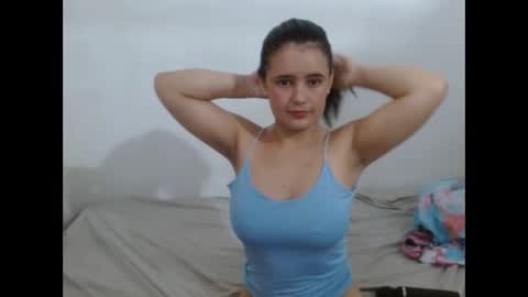Snapshot of tifanyxesi chatting on 10-27-25, 03:16 tifanyxesi online show from 10-27-25, 03:16