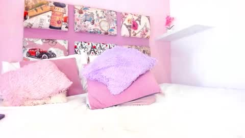 Tiffanny online show from 09-14-25, 01:05