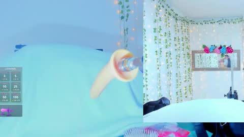 Tiffanny online show from 10-25-25, 09:06