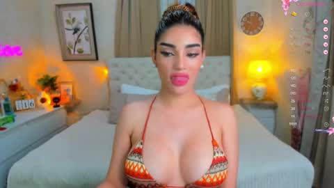 Snapshot of tiffany_cams chatting on 02-20-25, 06:17 Tiffany online show from 02-20-25, 06:17