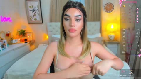 Snapshot of tiffany_cams chatting on 02-27-25, 02:21 Tiffany online show from 02-27-25, 02:21