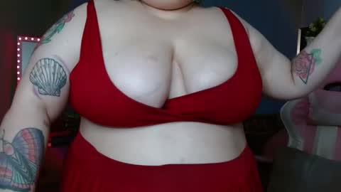 Snapshot of tiffany_laurens chatting on 12-08-24, 12:08 dont forget ask for custom vids online show from 12-08-24, 12:08