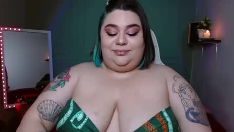 Snapshot of tiffany_laurens chatting on 12-25-24, 05:05 dont forget ask for custom vids online show from 12-25-24, 05:05