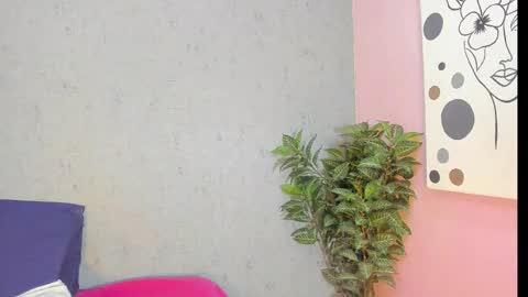 tiffany_mendez online show from 02-12-26, 12:00