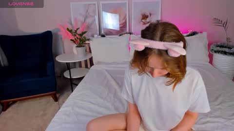 Snapshot of tiffany_roy chatting on 01-10-25, 02:57 tiffany_roy online show from 01-10-25, 02:57