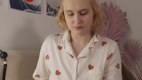 tiffanyjons online show from 03-12-25, 05:07