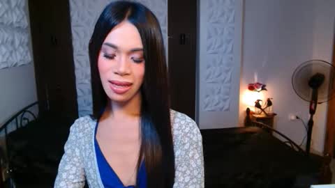 Snapshot of tiffanythebigcock chatting on 10-19-25, 10:16 tiffanythebigcock online show from 10-19-25, 10:16