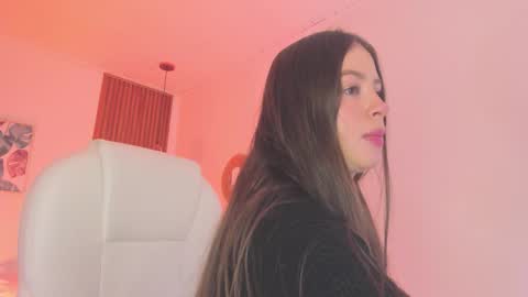 Tiffany online show from 11-30-25, 01:26