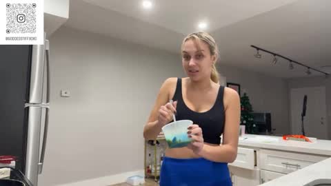 Tiffstreatsxoxo online show from 11-20-25, 04:51