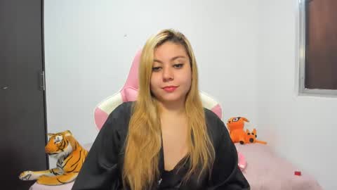Ana online show from 02-25-25, 02:22
