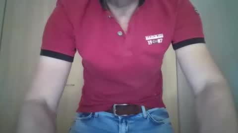 Snapshot of tigerjow941808 chatting on 11-20-25, 08:03 tigerjow941808 online show from 11-20-25, 08:03