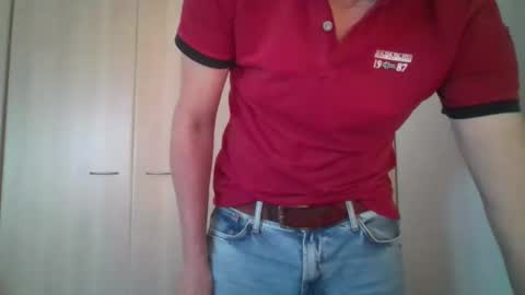 Snapshot of tigerjow941808 chatting on 11-25-25, 02:17 tigerjow941808 online show from 11-25-25, 02:17