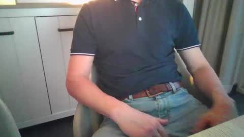 Snapshot of tigerjow941808 chatting on 01-09-26, 08:06 tigerjow941808 online show from 01-09-26, 08:06