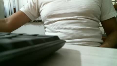 Robin online show from 03-07-26, 10:23