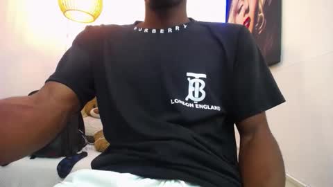 Snapshot of tigga_sall chatting on 09-18-25, 02:35 Tigga Sall online show from 09-18-25, 02:35