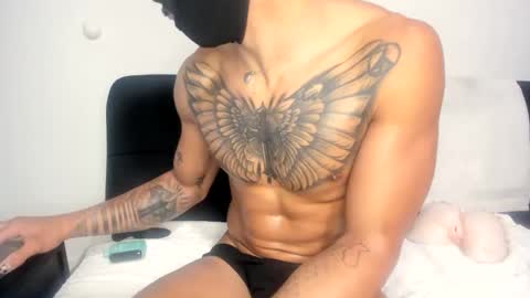 Snapshot of tightboygymnast chatting on 10-17-25, 07:16 SolidTeenGymnast online show from 10-17-25, 07:16