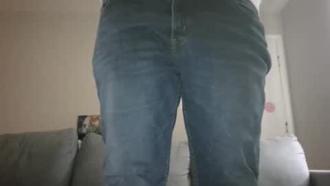 Snapshot of tigran6911 chatting on 04-10-26, 05:17 tigran6911 online show from 04-10-26, 05:17