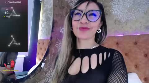 TILA TEQUILA online show from 12-20-24, 12:49