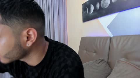 Snapshot of tiler_price chatting on 01-08-25, 07:34 Tyler online show from 01-08-25, 07:34